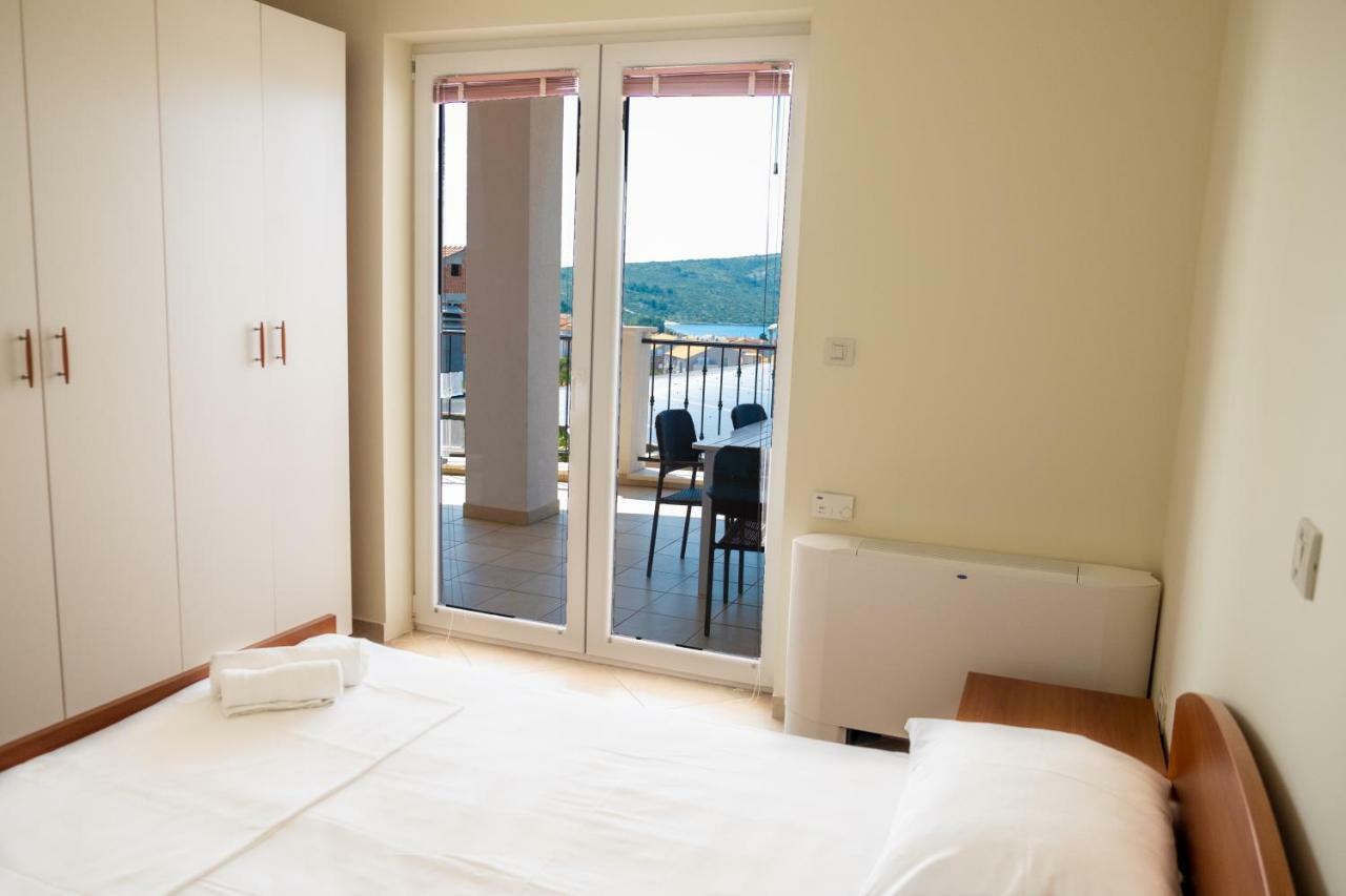 Villa Velebit Primosten Bagian luar foto